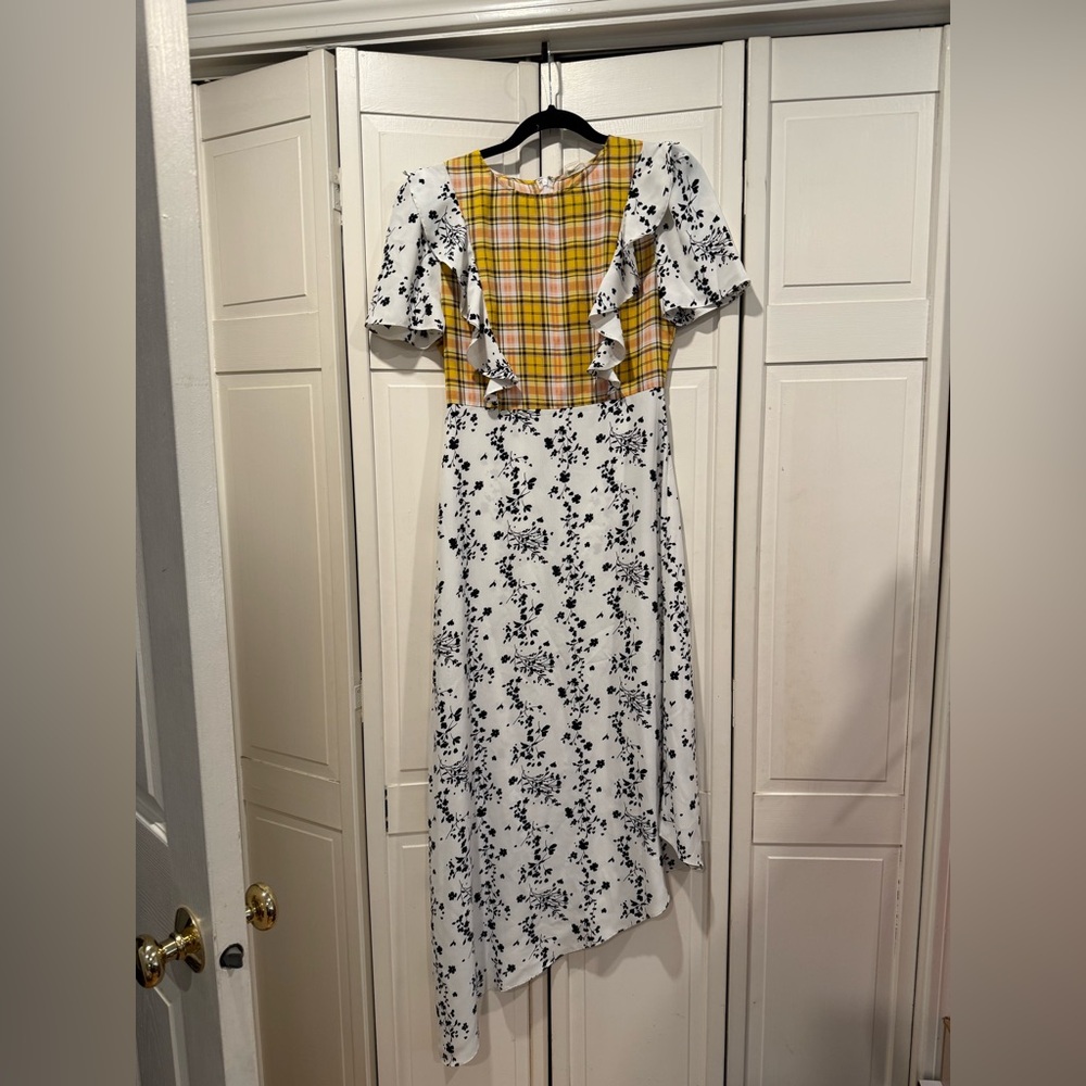 Glamourous‎ dress size small NWOT